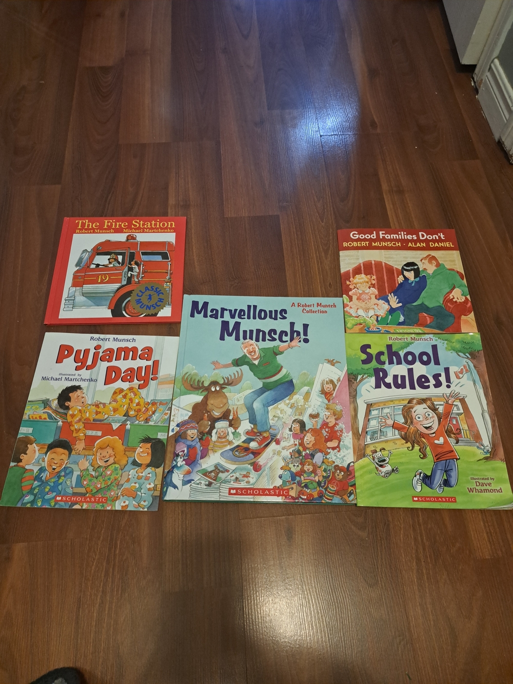 Lot Of 5 Robert Munsch Books. Good Used Condition.